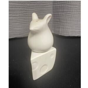 Vintage Verdici Design Mouse and Cheese Salt & Pepper Shakers